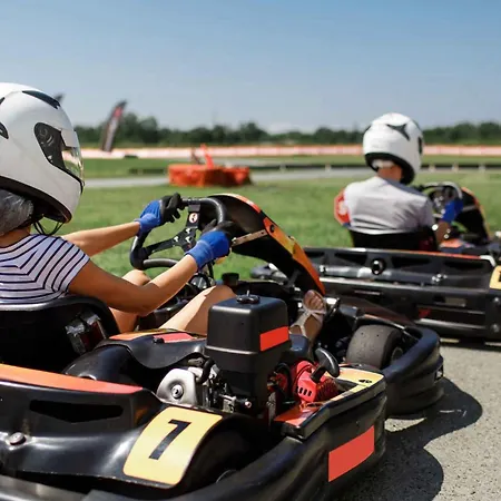 In - Balaton 53839 شقة *